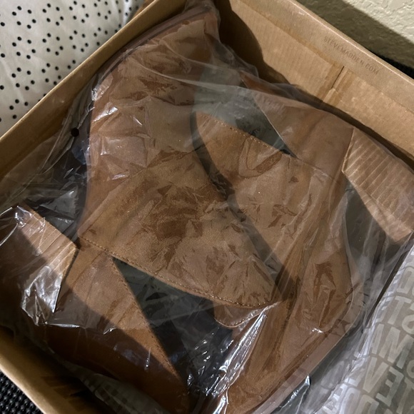 Steve Madden - Picture 4 of 5